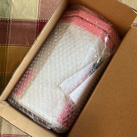 Brand New Bubble Machine Gun Toy Pink Colorful Lights Rechargeable Batteries - Picture 4 of 10